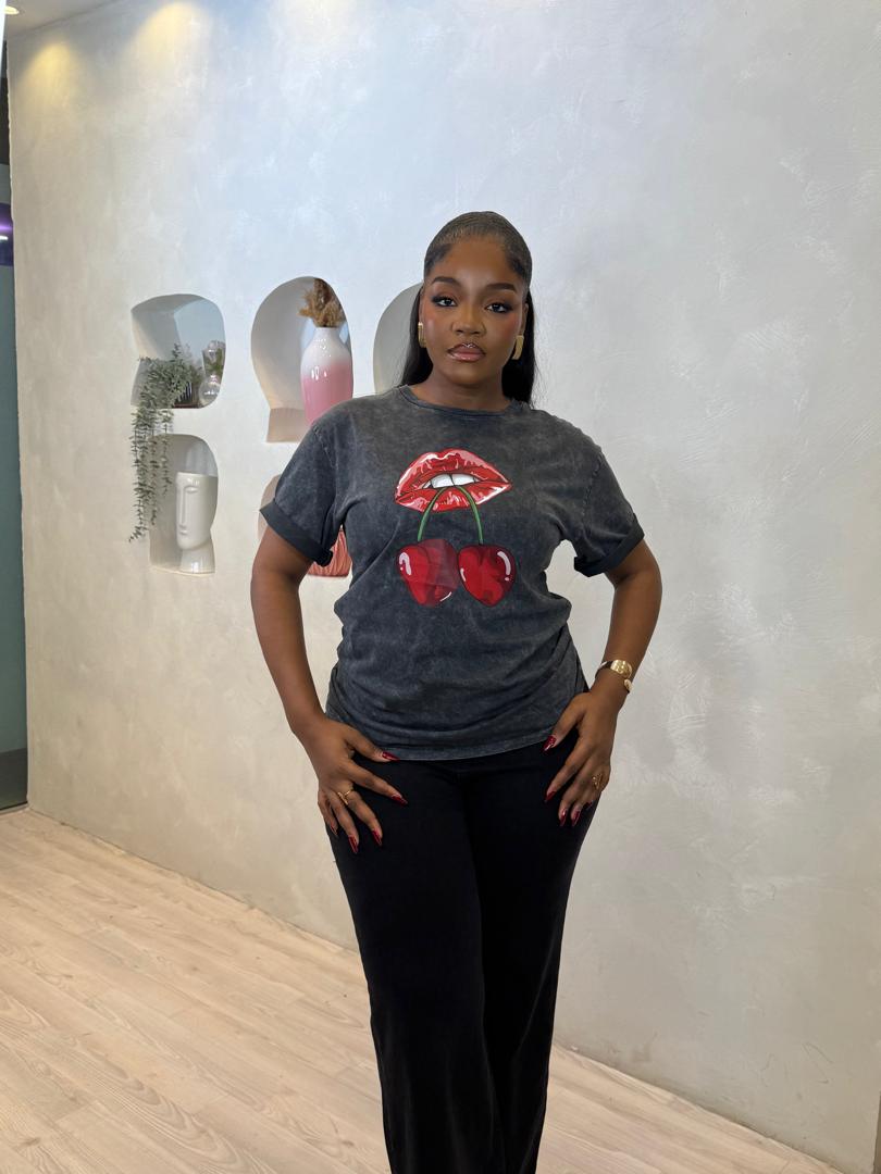 Cherry Kiss Tee_(free size)