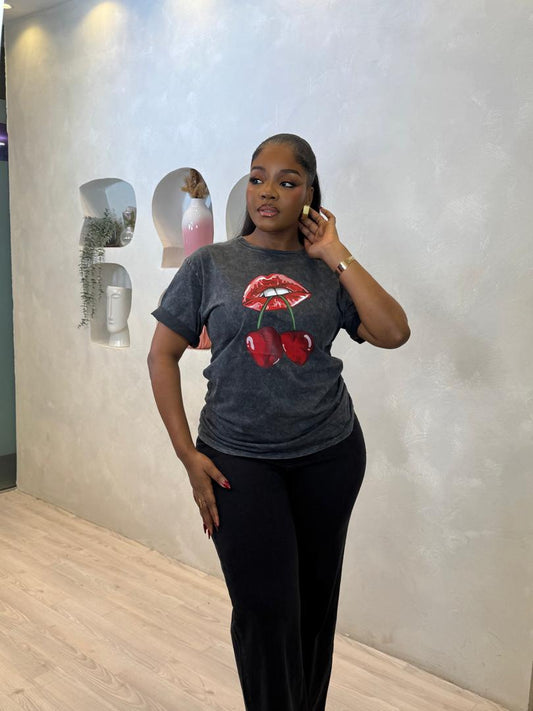 Cherry Kiss Tee_(free size)