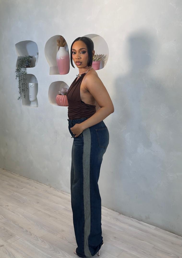 Tenny Necklace Detail Blouse